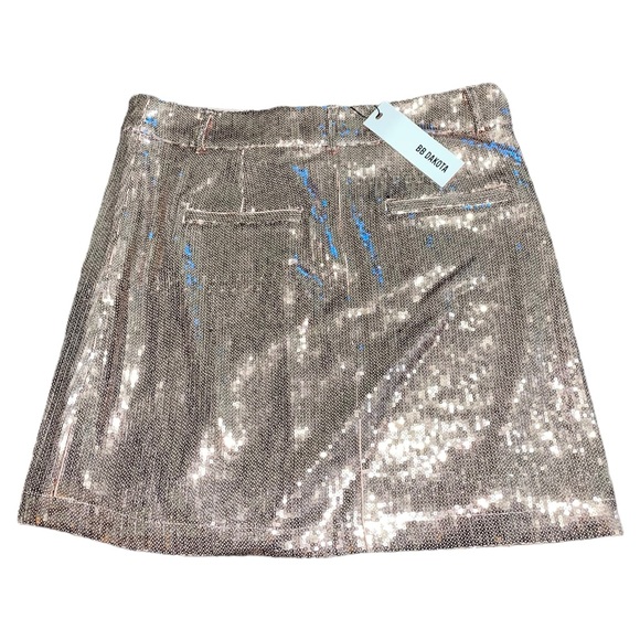 NWT - BB Dakota Women’s Sequined Rose Gold Skirt (Multiple Sizes, Polyester) - Picture 2 of 8